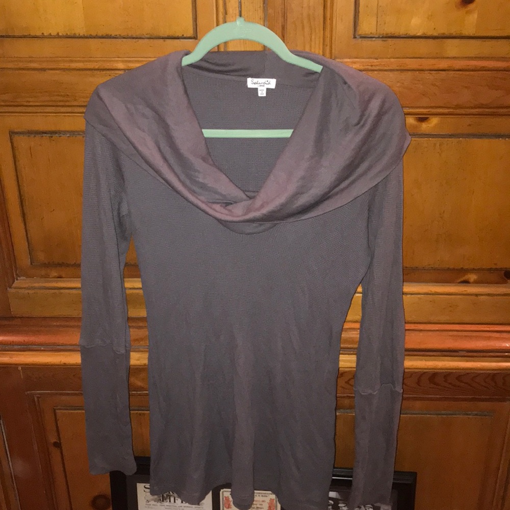 Splendid light weight gray turtle neck